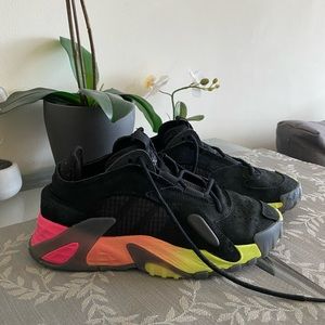 ADIDAS SNEAKERS SIZE 7